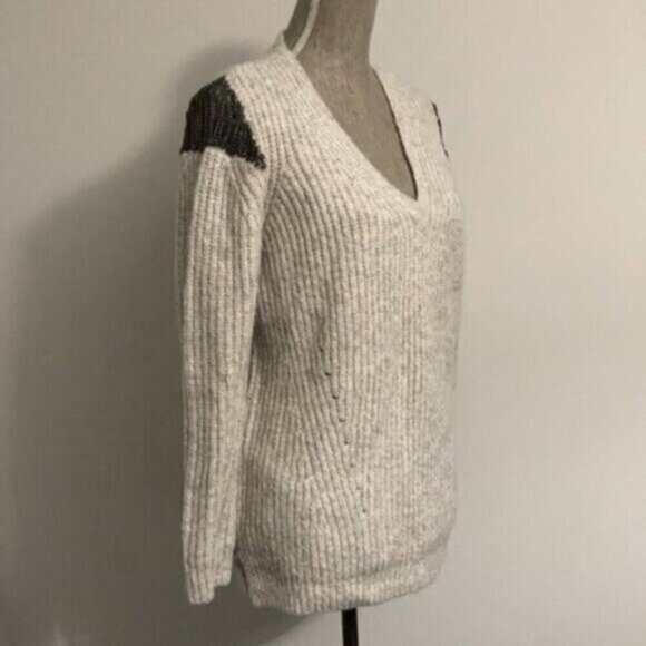 LINE the Label Knit Sweater Large​​​​​​​ Chain Shoulders - Picture 6 of 12